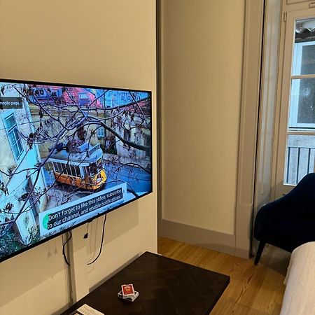 Double Room With Private Wc In Shared House In Downtown Lisboa Εξωτερικό φωτογραφία