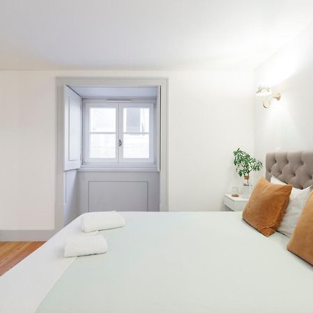 Double Room With Private Wc In Shared House In Downtown Lisboa Εξωτερικό φωτογραφία