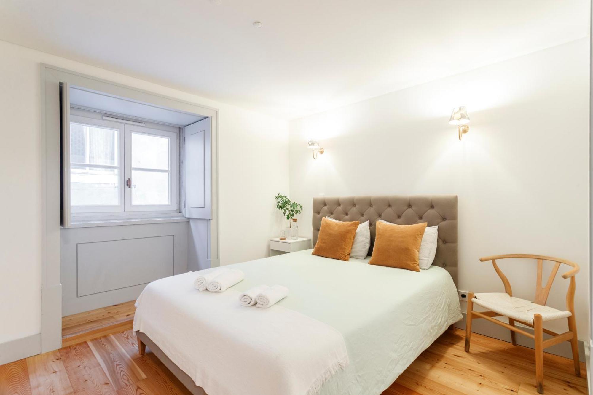 Double Room With Private Wc In Shared House In Downtown Lisboa Εξωτερικό φωτογραφία